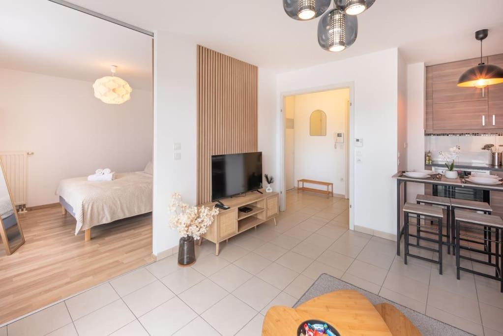 Appartamento L'Excellence-8Min Aeroport-Terrasse-Parking Prive Lingolsheim Esterno foto